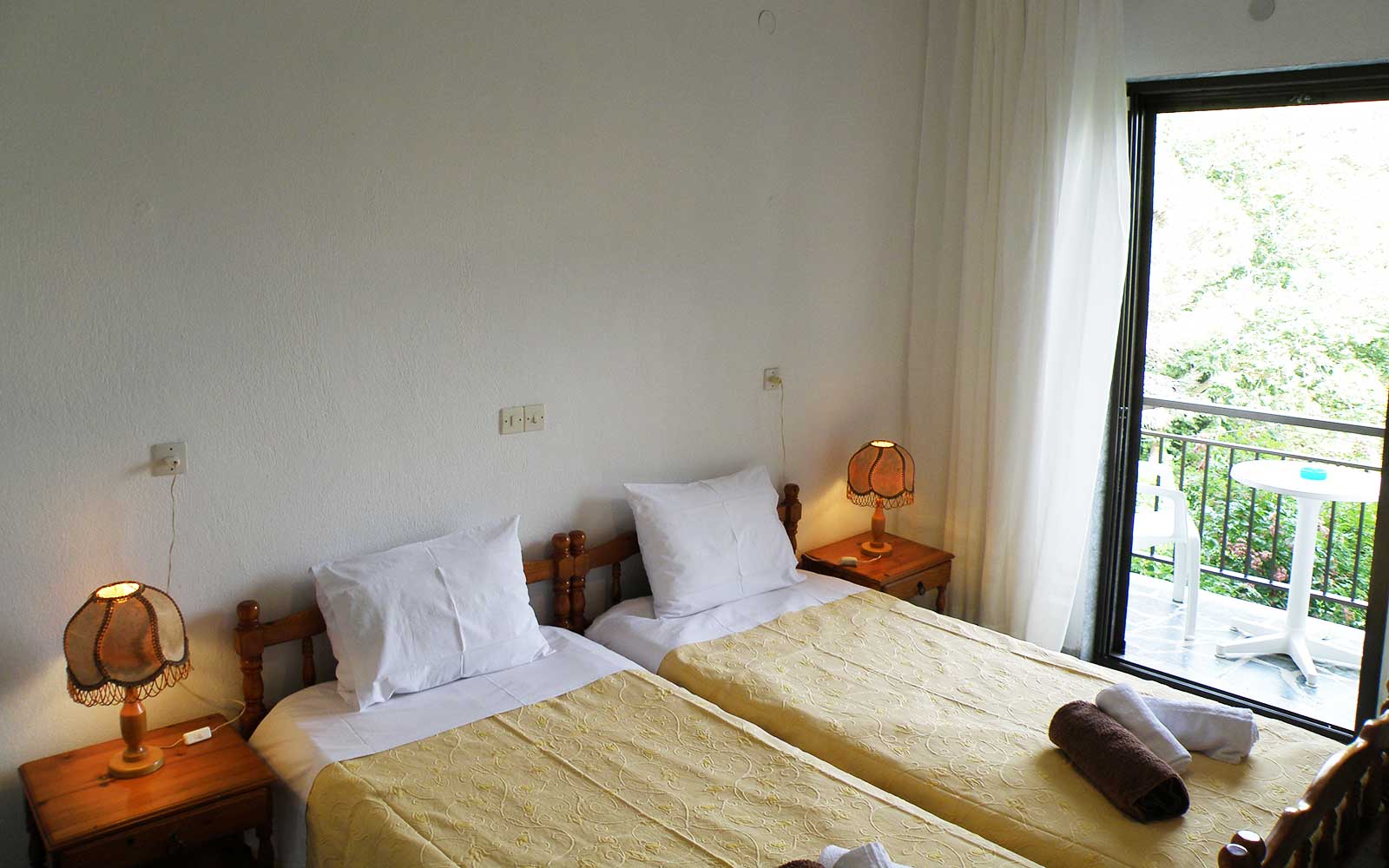 Villa Dimitra στη Θάσο - Δίκλινο δωμάτιο με μονά κρεβάτια