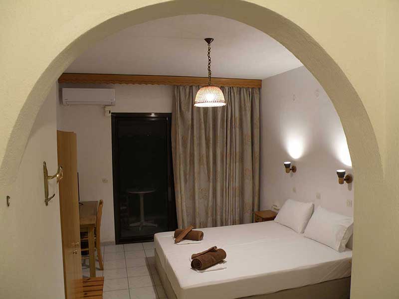 Standard triple studio 5 - Δωμάτιο με διπλό κρεβάτι